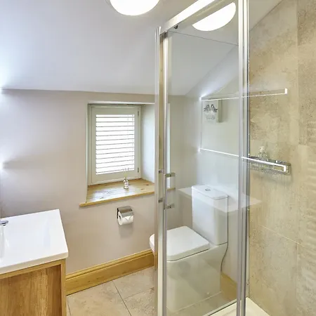 Cumbria, En-suite Bathrooms, North Pennines * Alston